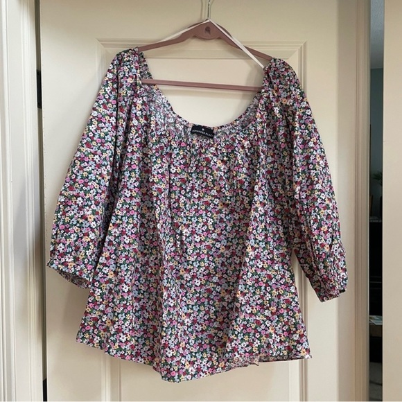 Tuckernuck XXl floral top - Picture 2 of 2